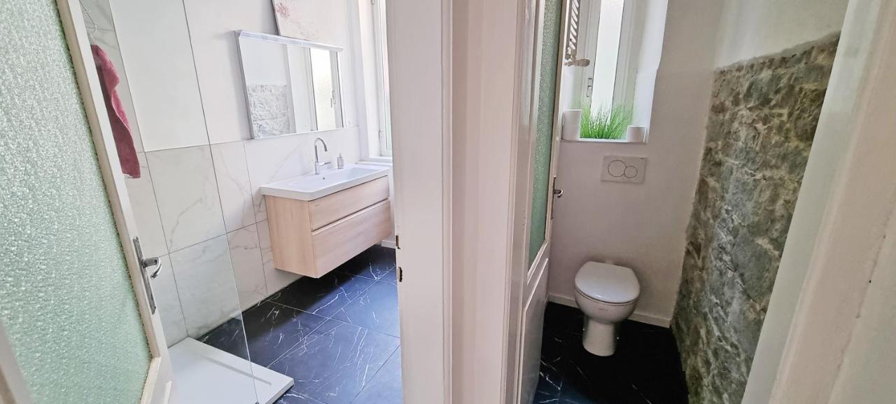 Casa Bianca - 2 Bedroom Design Apartment 的里雅斯特 外观 照片